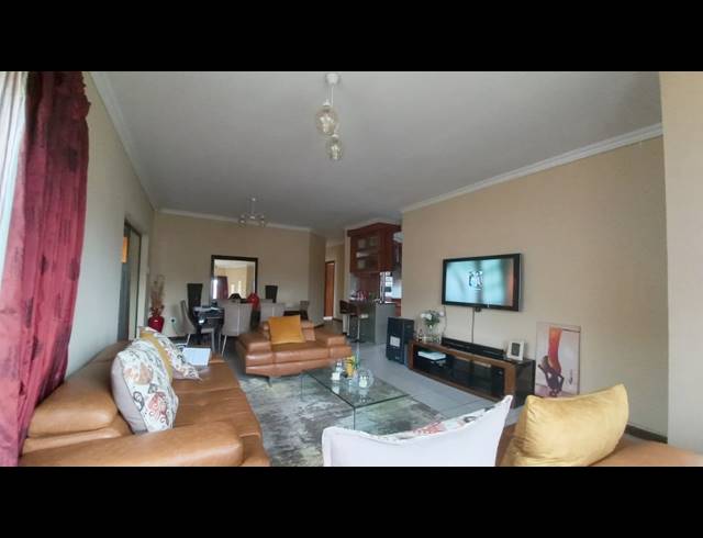 4 BEDROOM HOUSE TO LET IN MANDELA VIEW